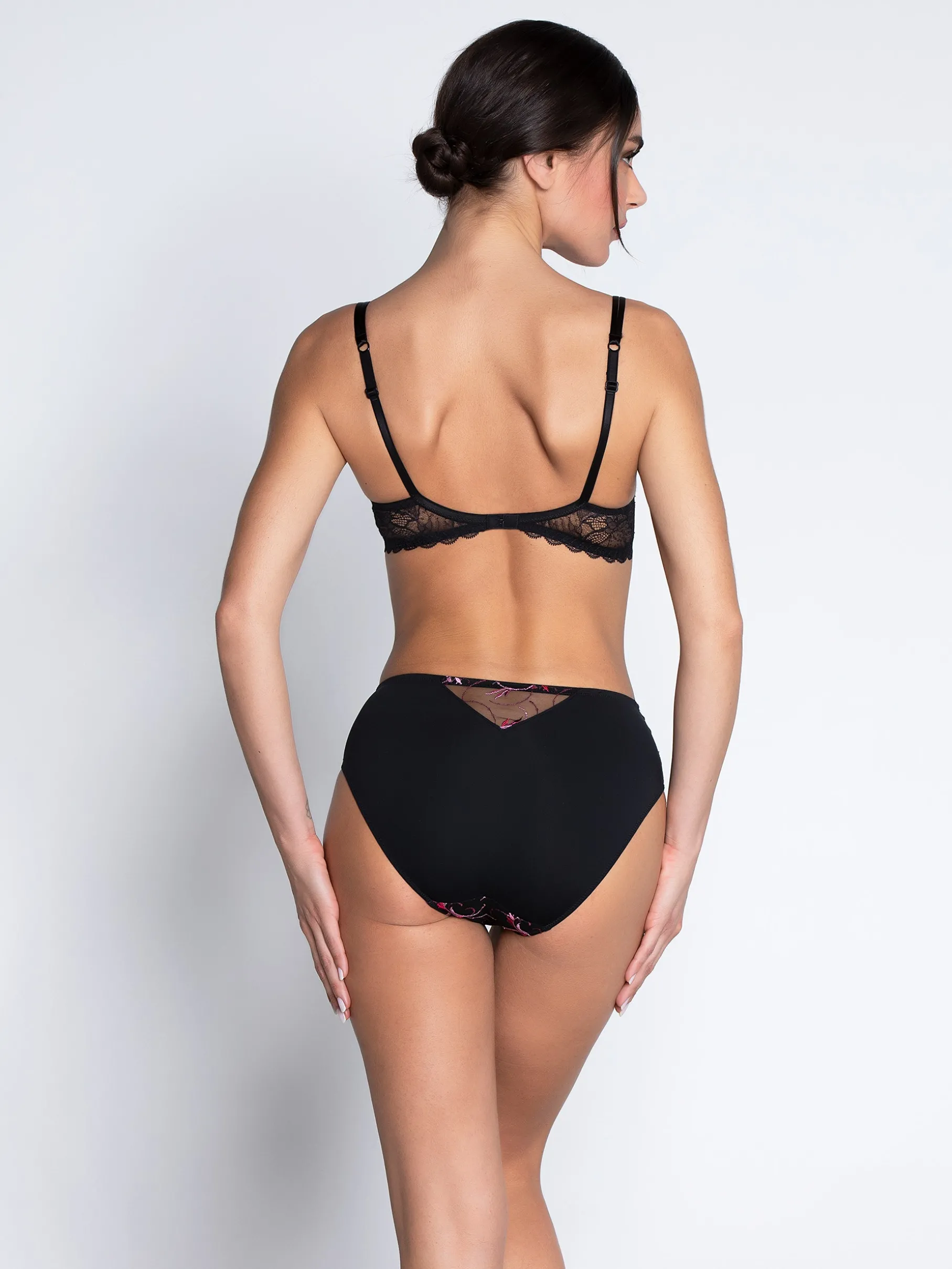 Soutien-gorge armature