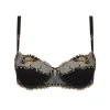 Soutien-gorge corbeille