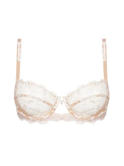 Soutien-gorge corbeille