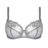 Soutien-gorge corbeille