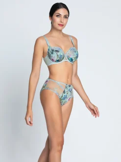 Soutien-gorge corbeille