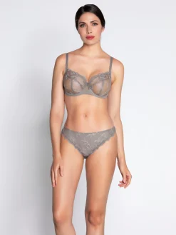 Soutien-gorge corbeille