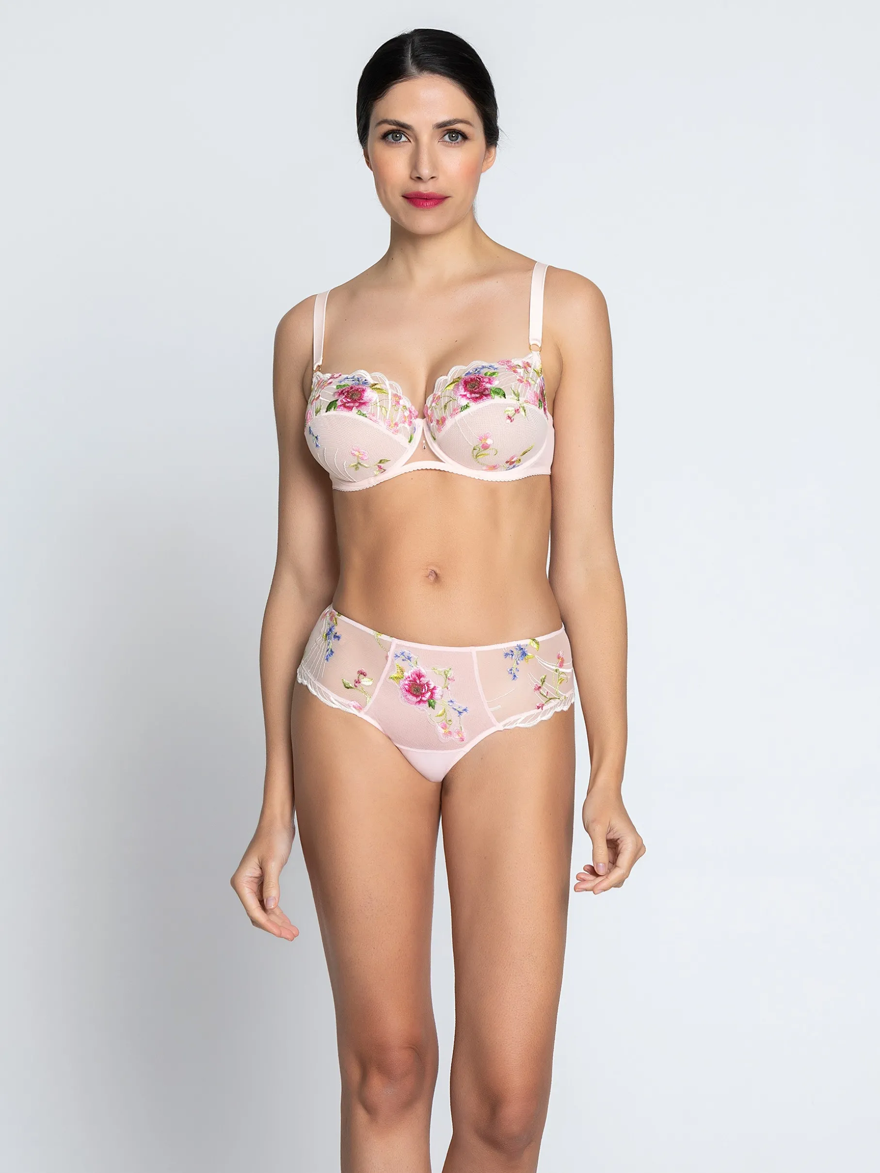 Soutien-gorge corbeille