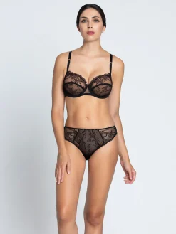 Soutien-gorge corbeille
