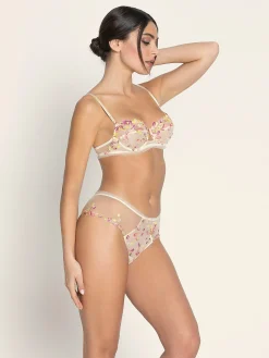 Soutien-gorge corbeille