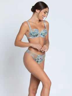 Soutien-gorge corbeille