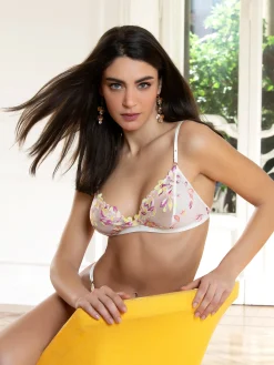 Soutien-gorge sans armature